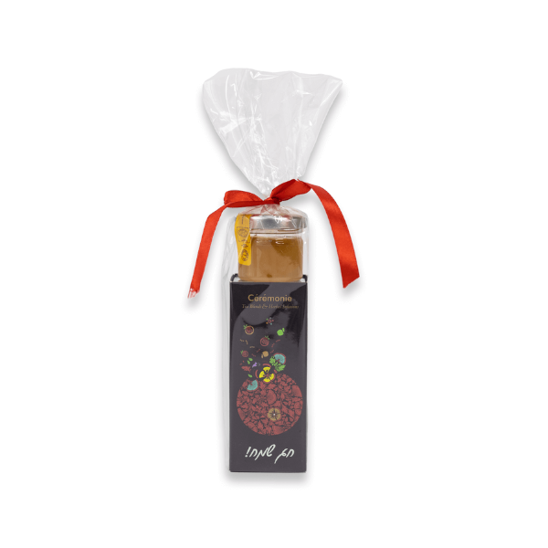 מארז קוביות מיני ודבש מבית Ceremoni – מארז מתנה עסקי יוקרתי וממותג B2B, בעיצוב אלגנטי שמותאם לחברות הייטק, ארגונים ותאגידים גדולים, לחיזוק מיצוב מותגי ורושם שיווקי מקצועי.